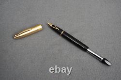 VTG SHEAFFER LEGACY 1 Fountain Pen Black withBrushed Gold Cap & 18K Gold Nib VG+