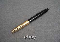 VTG SHEAFFER LEGACY 1 Fountain Pen Black withBrushed Gold Cap & 18K Gold Nib VG+