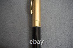 VTG SHEAFFER LEGACY 1 Fountain Pen Black withBrushed Gold Cap & 18K Gold Nib VG+