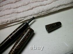 Vintage 1940s- Fountain pen Parker Vacumatic Laminated Golden & Brown Striped