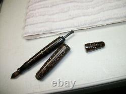 Vintage 1940s- Fountain pen Parker Vacumatic Laminated Golden & Brown Striped