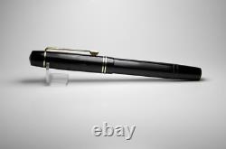 Vintage Black Chased Tiger Gold Fountain Pen-14K Gold B Nib-Germany 1950s