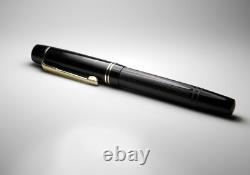 Vintage Black Chased Tiger Gold Fountain Pen-14K Gold B Nib-Germany 1950s