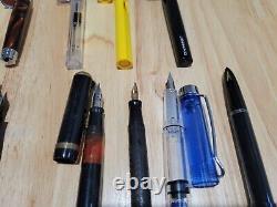 Vintage Fountain Pen Lot Of 26 Pilot, Kaco, Pierre Cardin, Parker, Jinhao, Wilwr