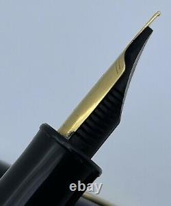 Vintage Gucci Black Gold Plated Fountain Pen