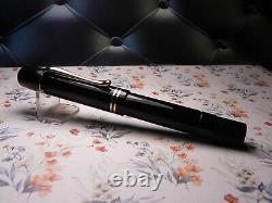 Vintage Jet Black Pelikan 100 Fountain Pen in Box-14K Gold Nib-Germany 1930s