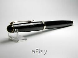 Vintage Montblanc 042G Fountain Pen-Jet Black-14K Nib-Germany 1954-1956