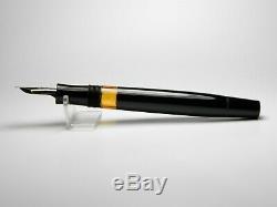 Vintage Montblanc 234 1/2G Fountain Pen-Black-14K Flex Nib-Germany 1950s