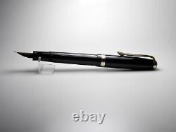 Vintage Osmia 223 Fountain Pen-Jet Black-14K Gold EF Nib-Germany 1930s