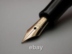 Vintage Osmia 223 Fountain Pen-Jet Black-14K Gold EF Nib-Germany 1930s