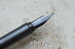 Vintage PORSCHE DESIGN Classic Black Titanium Fountain pen Pristine