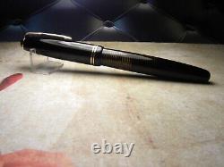 Vintage Parker Vacumatic Fountain Pen-Laminated Black-14K Gold Nib-USA 1946