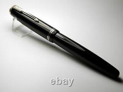 Vintage Parker Vacumatic Fountain Pen-Laminated Black-14K Gold Nib-USA 1946