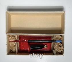 Vintage RED & BLACK PLASTIC BAKELITE REDIPOINT FOUNTAIN PEN HOLDER ORIGINAL BOX