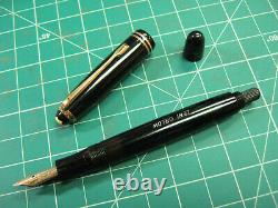 Vtg Montblanc 244 G Fountain Pen 14K Gold Nib Semi Flex vintage 1950s GT