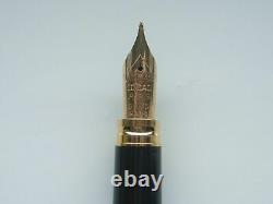 Waterman Gentleman Fountain Pen Black Lacquer & Gold 18K Gold Broad Pt In Box