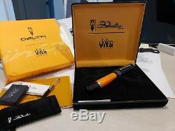 Delta Dolcevita Medium Fountain Pen Orange, Noir Avec Une Garniture 18k F Nib