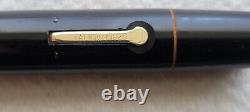 Je vends un stylo-plume Conklin Endura noir vintage d'occasion