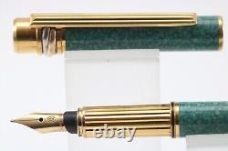 Le stylo plume moyen en laque chinoise verte Veronese Trinity de Cartier