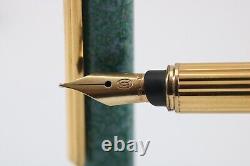 Le stylo plume moyen en laque chinoise verte Veronese Trinity de Cartier