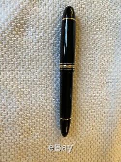 Montblanc Pen Meisterstuck Classique 146 585 Nib 18k Black / Gold 144mm