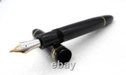 Montblanc n° 149 Diplomat Stylo plume noir en or 14k M