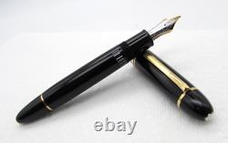 Montblanc n° 149 Diplomat Stylo plume noir en or 14k M