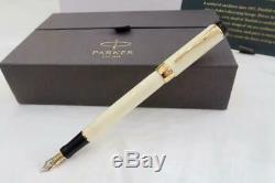 New Mint & Boxed Parker Duofold International Ivoire Et Noir, Or / T Fountain Pen