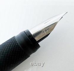 Notre stylo plume Rotring 600 en métal noir avec plume EF, livraison gratuite