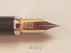 Nouveau modèle de stylo-plume New Cross 2805 14K 585, pointe neuve dans sa boîte avec documents de recharge