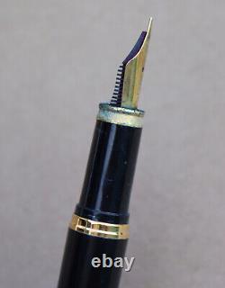 Rare Stylo Plume Yves Saint Laurent YSL Laque Noire et Or