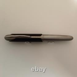 Stylo à plume en cuir noir Porsche Design P3150 avec clip en acier inoxydable