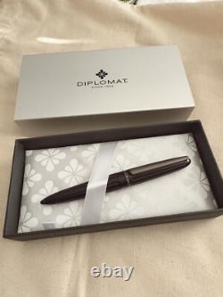 Stylo plume Diplomat Aero noir à plume extra fine