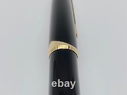Stylo-plume Montblanc 121 en noir et finition dorée avec plume en or massif 18k F Mint