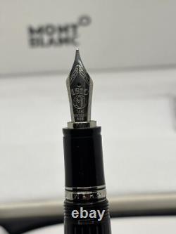 Stylo plume Montblanc Boheme Rouge Noir et Argent, corps noir, encre noire