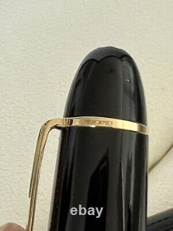 Stylo-plume Montblanc Meisterstuck 149 115383 noir et or pointe fine F