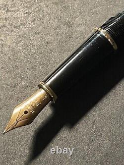 Stylo plume Montblanc Meisterstuck Noir Or 14 carats