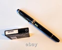 Stylo plume Montblanc Meisterstuck noir et or avec cartouches d'encre supplémentaires, taille M nib