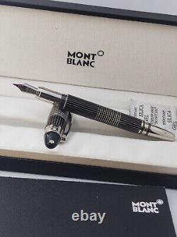 Stylo plume Montblanc Starwalker de luxe avec corps à carreaux noir et encre noire utilisée