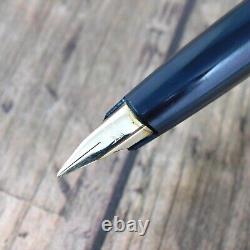 Stylo plume Montblanc vintage noir et or fabriqué en Allemagne A235