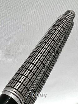 Stylo plume PILOT Elite Grille en acier noir Nib-F 18K-750 VINTAGE H1277 modèle 1977