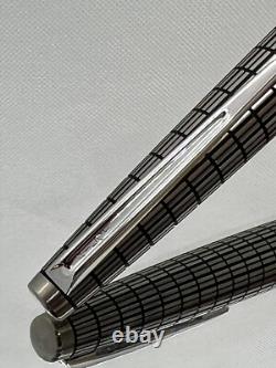 Stylo plume PILOT Elite Grille en acier noir Nib-F 18K-750 VINTAGE H1277 modèle 1977