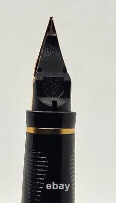 Stylo-plume Parker 75 noir avec finitions en or, plume fine en or 18K FRANCE Q 1980/90