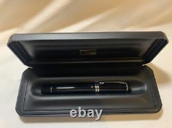 Stylo-plume Parker Duofold Noir & Platine Nib Medium en Or 18Kt Nouveau dans la Boîte