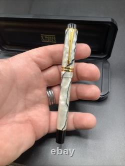 Stylo-plume Parker Duofold, Noir et Perle, Nib 18K Avec Boîte