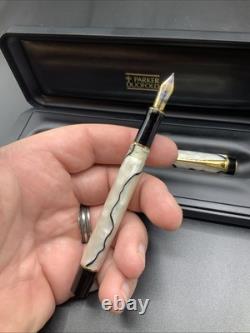 Stylo-plume Parker Duofold, Noir et Perle, Nib 18K Avec Boîte
