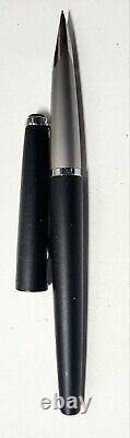 Stylo-plume Parker Falcon 50 noir TX 1978 avec clip