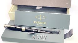 Stylo-plume Parker Sonnet Série En Boîte Rare Finition Chrome Noir 18k Nib Moyen