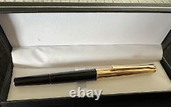 Stylo plume Pelikan 30, encre noire, avec feuille d'or, plume en or 14 carats et piston marqueur