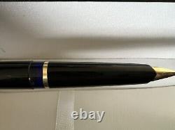 Stylo plume Pelikan 30, encre noire, avec feuille d'or, plume en or 14 carats et piston marqueur